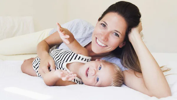 mother-and-baby_zwdojv