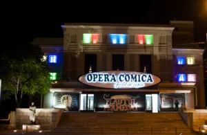 Expozitie de costume si vizita in spatii secrete ale Operei Comice pentru Copii la Noaptea Muzeelor
