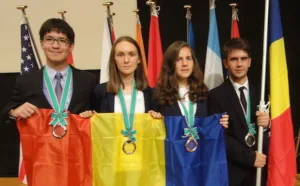 Trei medalii de argint si o medalie de bronz pentru olimpicii romani la Olimpiada Internationala de Stiinte ale Pamantului 2016