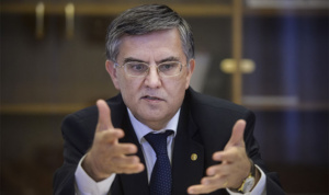 Mircea Dumitru: Resping orice fel de acuzatie ca as fi colaborat in orice forma cu Securitatea 
