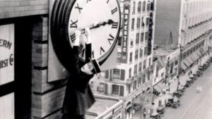 Românii trec la ora de iarnă pe 30 octombrie; mersul trenurilor rămâne acelaşi