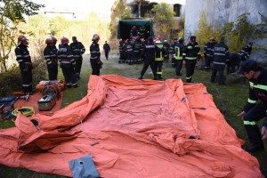 Autoritatile au simulat interventii de urgenta in cazul unui seism de 7 grade pe scara Richter la Bucuresti si Iasi