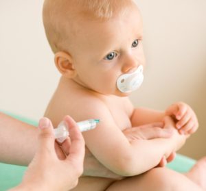Vaccinul hexavalent nu a primit inca avizul controlului financiar preventiv