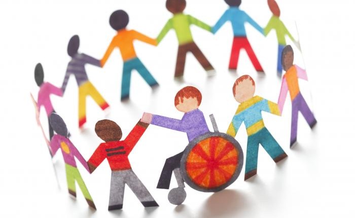 persoane-dizabilitati-700x430