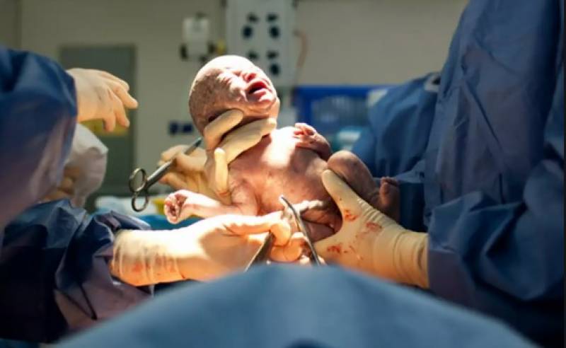 first-baby-born-after-uterus-transplant-in-france-1613556918-4852