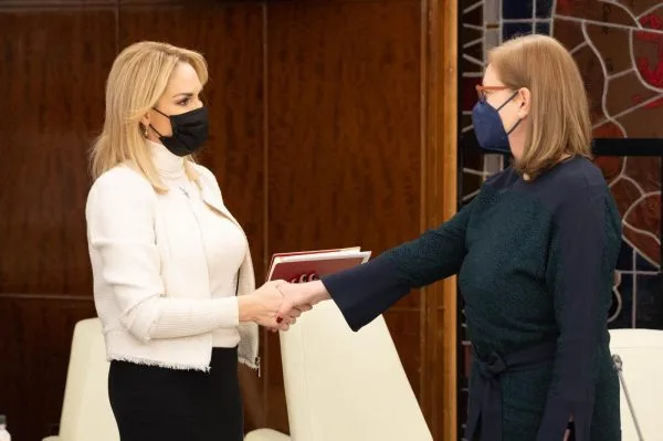 gabriela firea