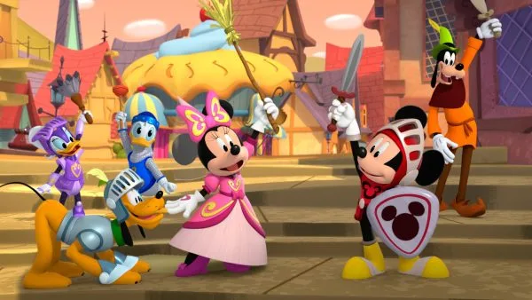 PLUTO, DAISY DUCK, DONALD DUCK, MINNIE MOUSE, MICKEY MOUSE, GOOFY Mickey Mouse Casa Distracției