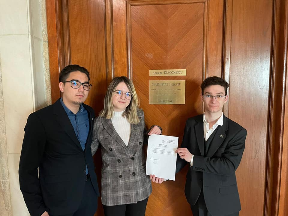 Proiectul de lege care permite dreptul de vot de la vârsta de 16 ani a fost depus în Parlament