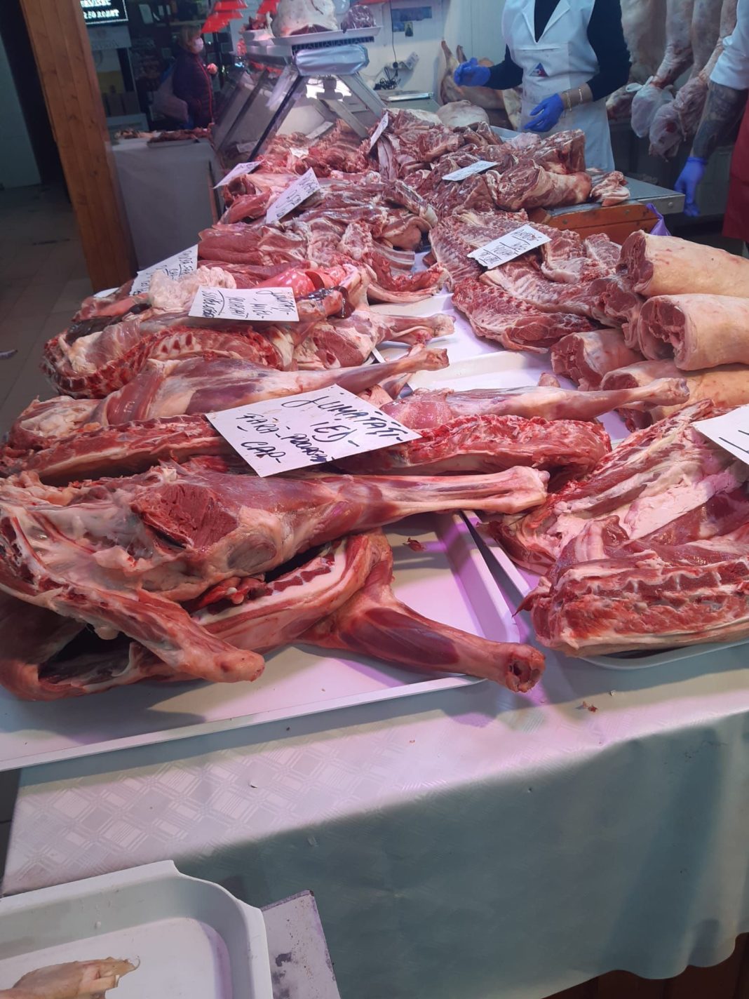 ANPC a controlat Hala Obor și a dat amenzi de aproape 400.000 lei