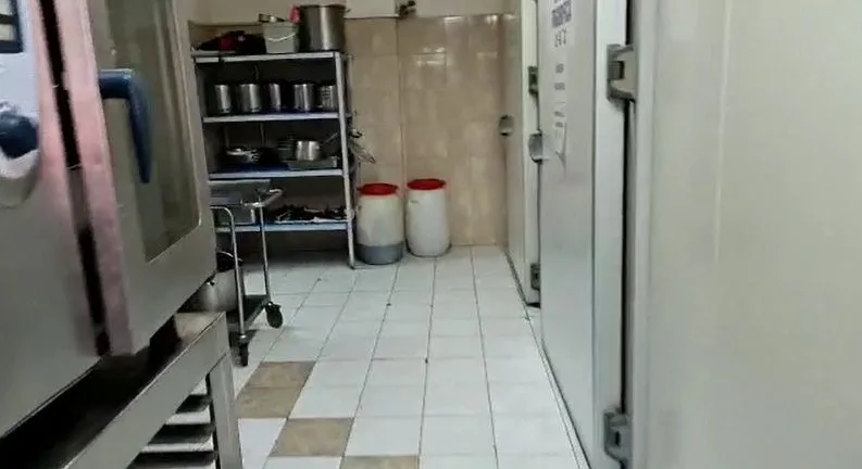 ”Moare boala mancând din cantine”. Ce a găsit ANPC în control la trei spitale bucureștene