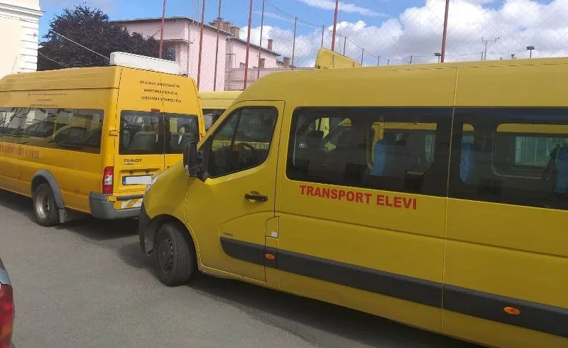 transprt elevi