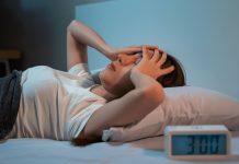 Cât de bine dorm și cât de stresați sunt cei din Gen Z, potrivit Studiului Asociației Dieteticienilor din România