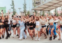 BEACH, PLEASE! 2026 a deschis oficial NIBIRU în fața a 90.000 de oameni și a dat startul celei mai mari ediții din istoria festivalului